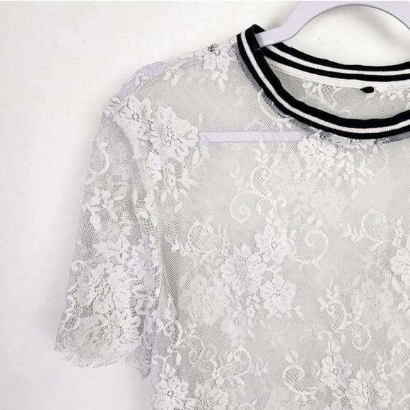 White Lace Cropped Blouse Top - Picture 2 of 4